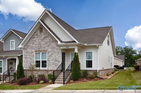 Photo of 8013 Deer Crossing Circle, Owens Cross Roads, AL 35763 (MLS # 21912609)