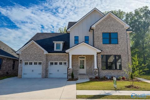 Homes For Sale - 2111 Bloomfell Bend<br/> Huntsville, AL 35802
