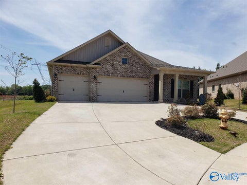 Homes For Rent - 300 Addison Court<br/> New Market, AL 35761