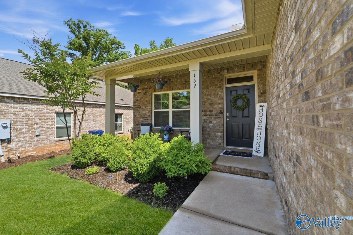 169 Heritage Brook Drive NW