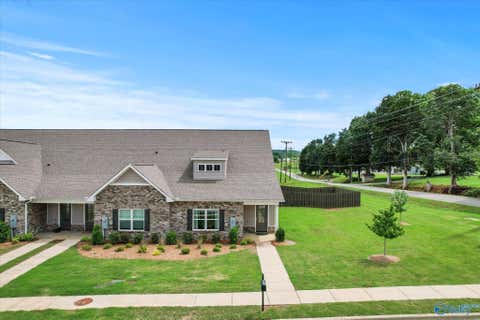 Townhouse For Sale - 3201 SE Mcclellan Way<br/> Decatur, AL 35603
