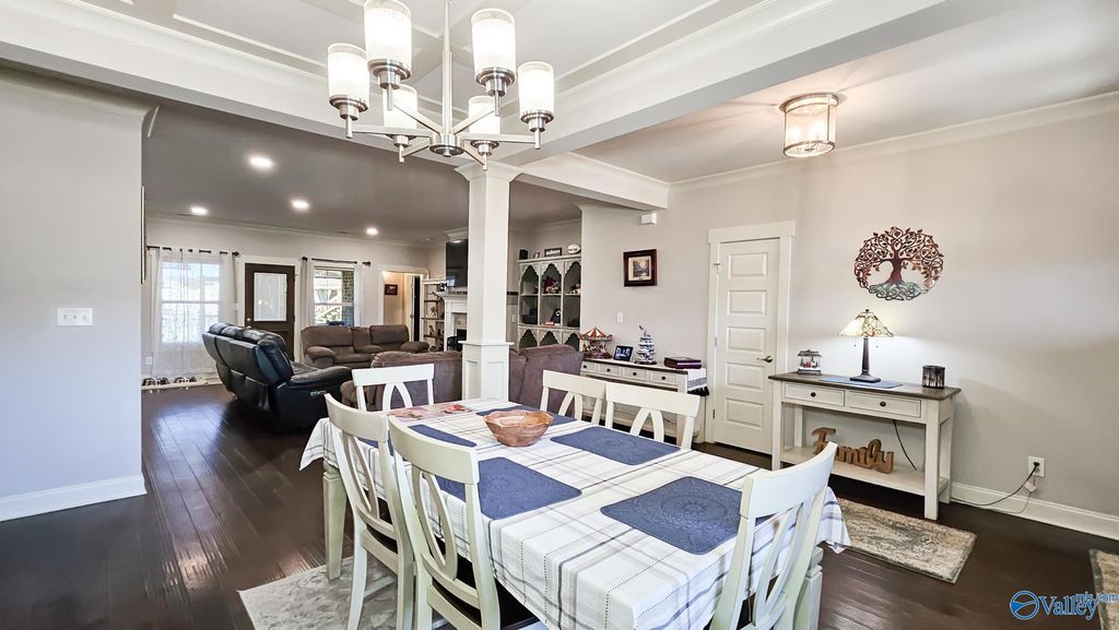 18795 S Haven Circle, Athens, AL 35613 | MLS 21910891 | Listing