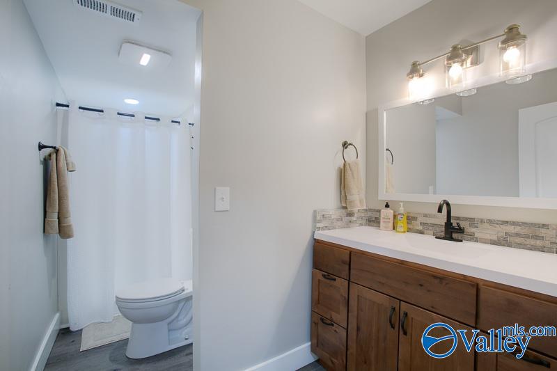 1805 Roseberry Drive, Scottsboro, Alabama image 38