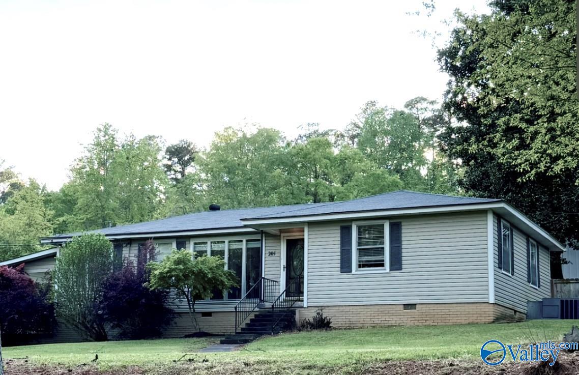 205 Pine Road, Gadsden, Alabama image 1