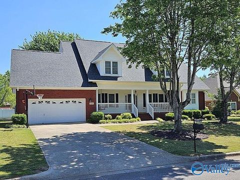 Photo of 125 Lansdowne Drive, Madison, AL 35758 (MLS # 21917204)