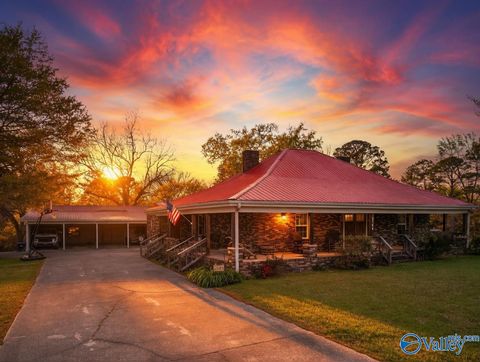 Photo of 2700 Alfords Bend Road, Hokes Bluff, AL 35903 (MLS # 21913333)