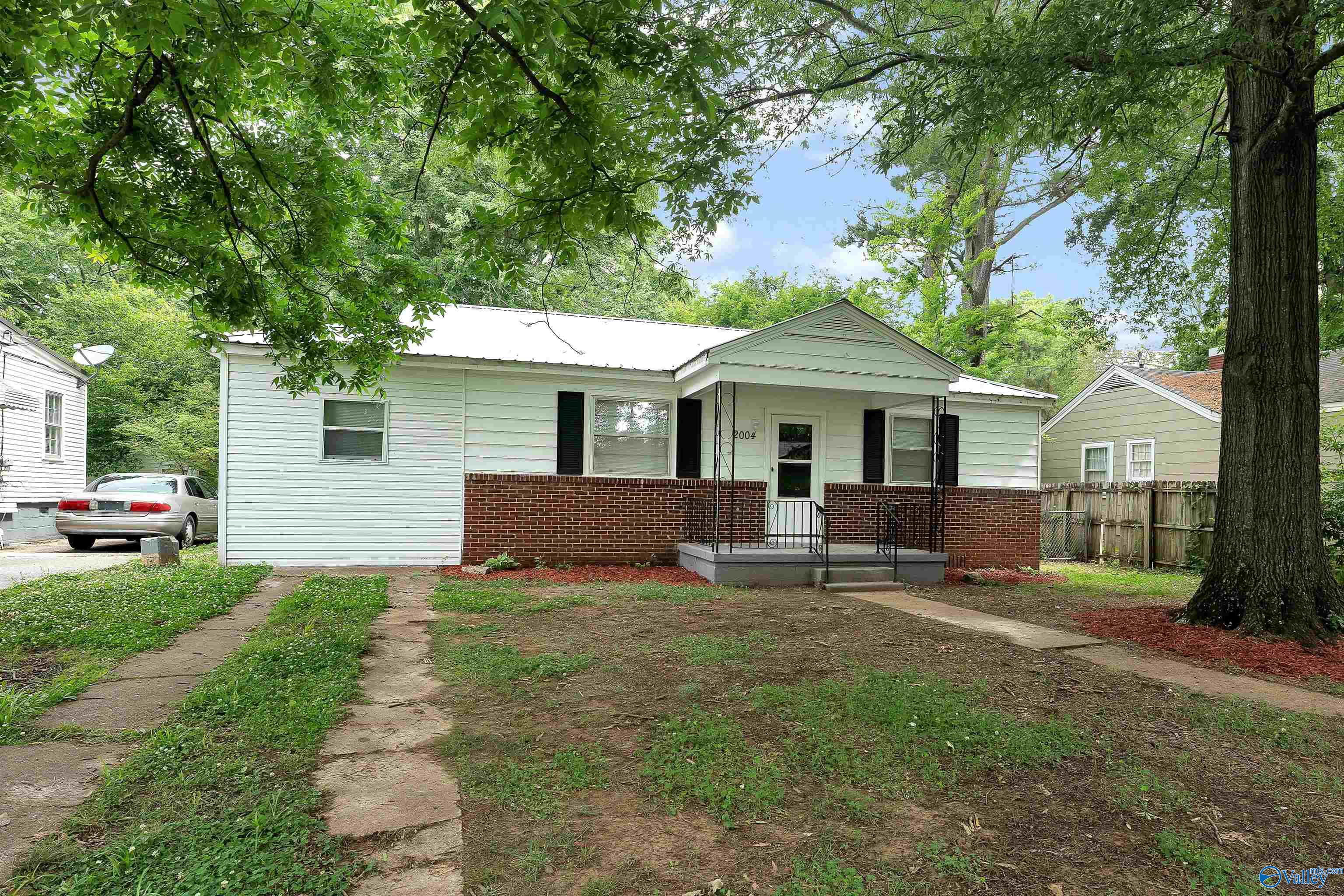 2004 Enolam Blvd, Decatur, Alabama image 2