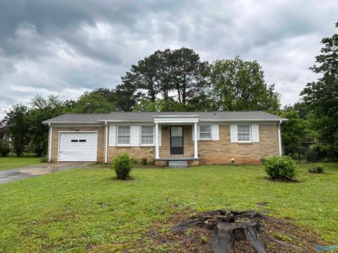 Homes For Rent - 2408 NW Springhill Road<br/> Huntsville, AL 35810