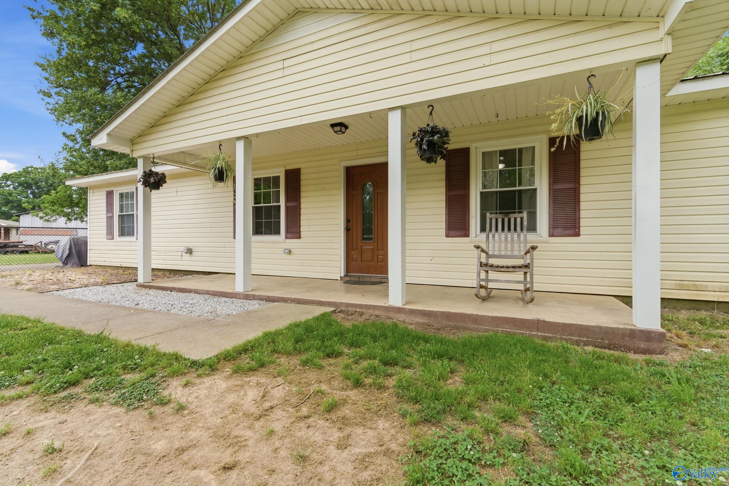 994 County Road 183