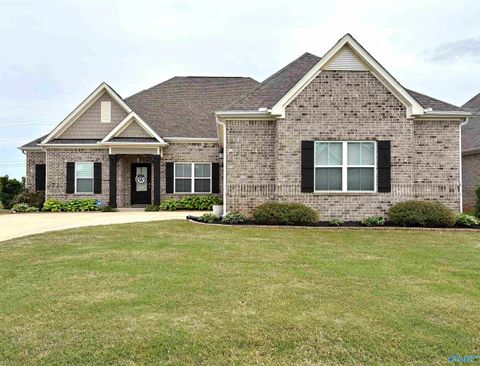 Homes For Sale - 106 Shangrila Way<br/> Madison County, Meridianville, AL 35759