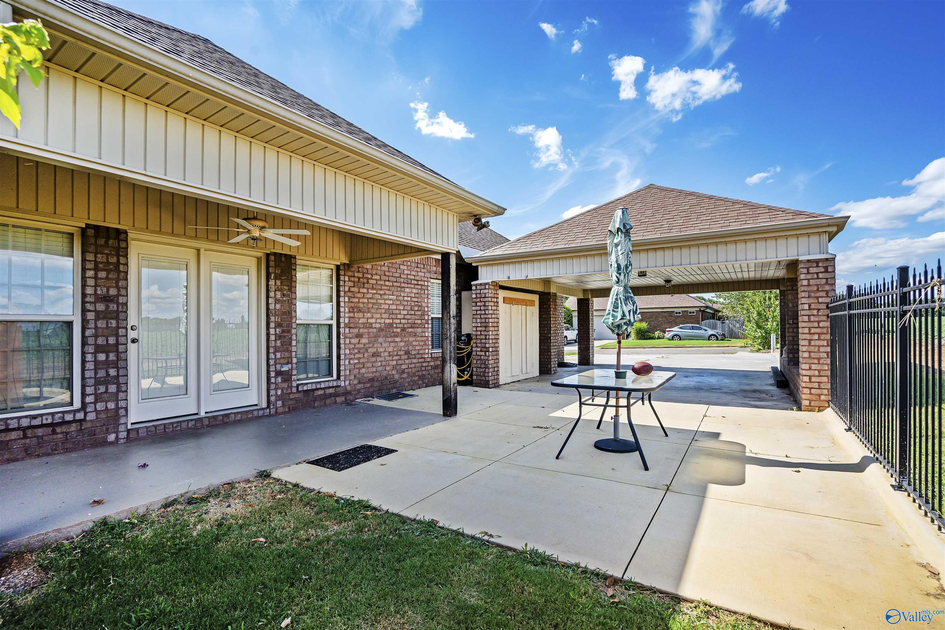 15844 Landview Lane, Athens, Alabama image 6