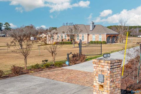 Photo of 105 Bay View Lane, Centre, AL 35960 (MLS # 21908165)