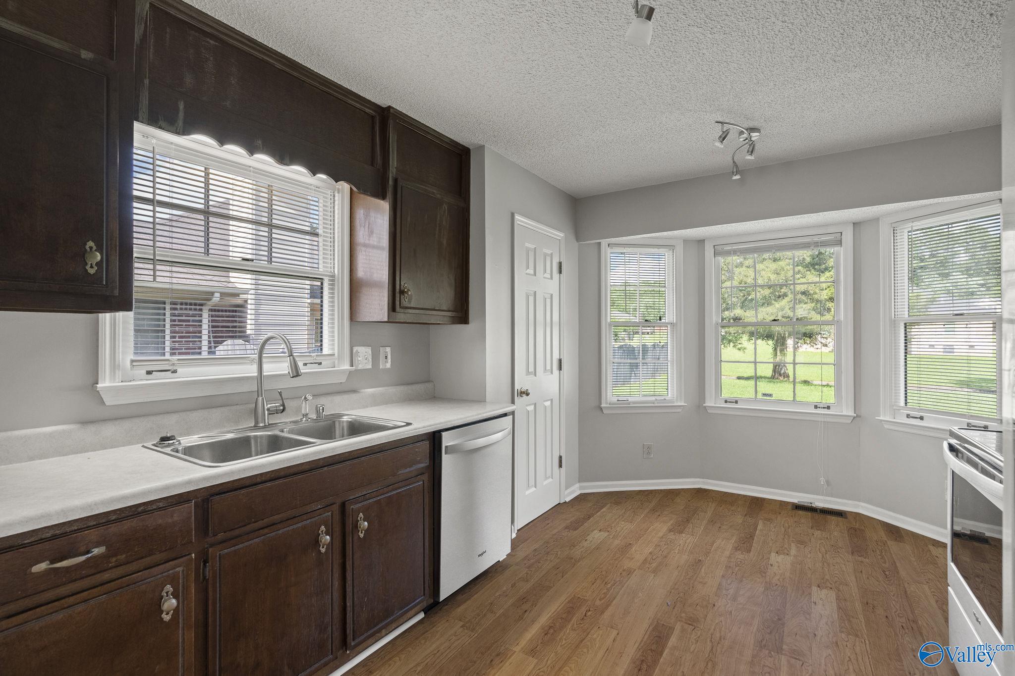 6412 Thistle Lane, Huntsville, Alabama image 11