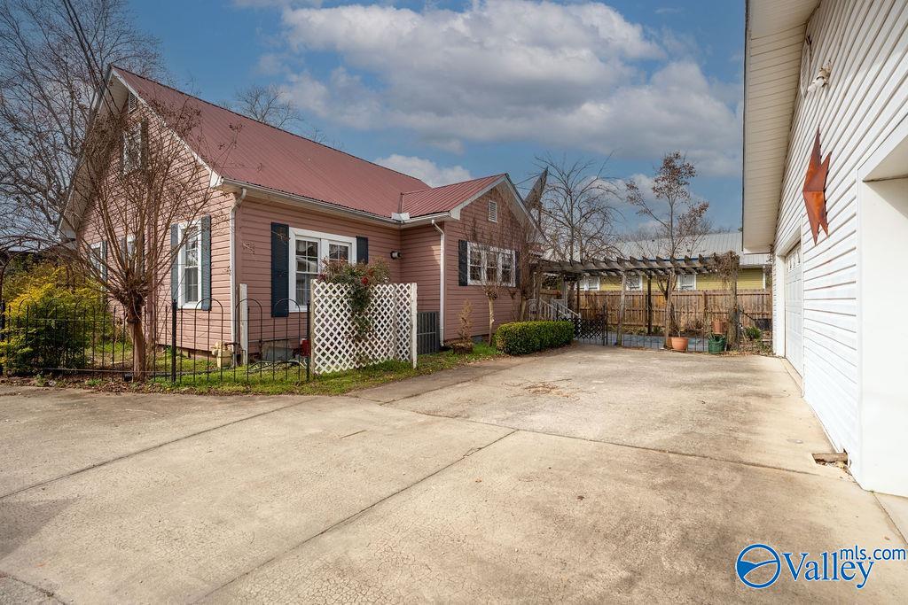 607 S Market Street, Scottsboro, Alabama image 30