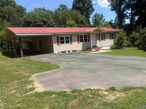 Homes For Sale - 3861 Matt Morrow Road<br/> Arab, AL 35016