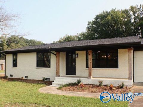 Homes For Sale - 507 Longwood Drive<br/> Arab, AL 35016