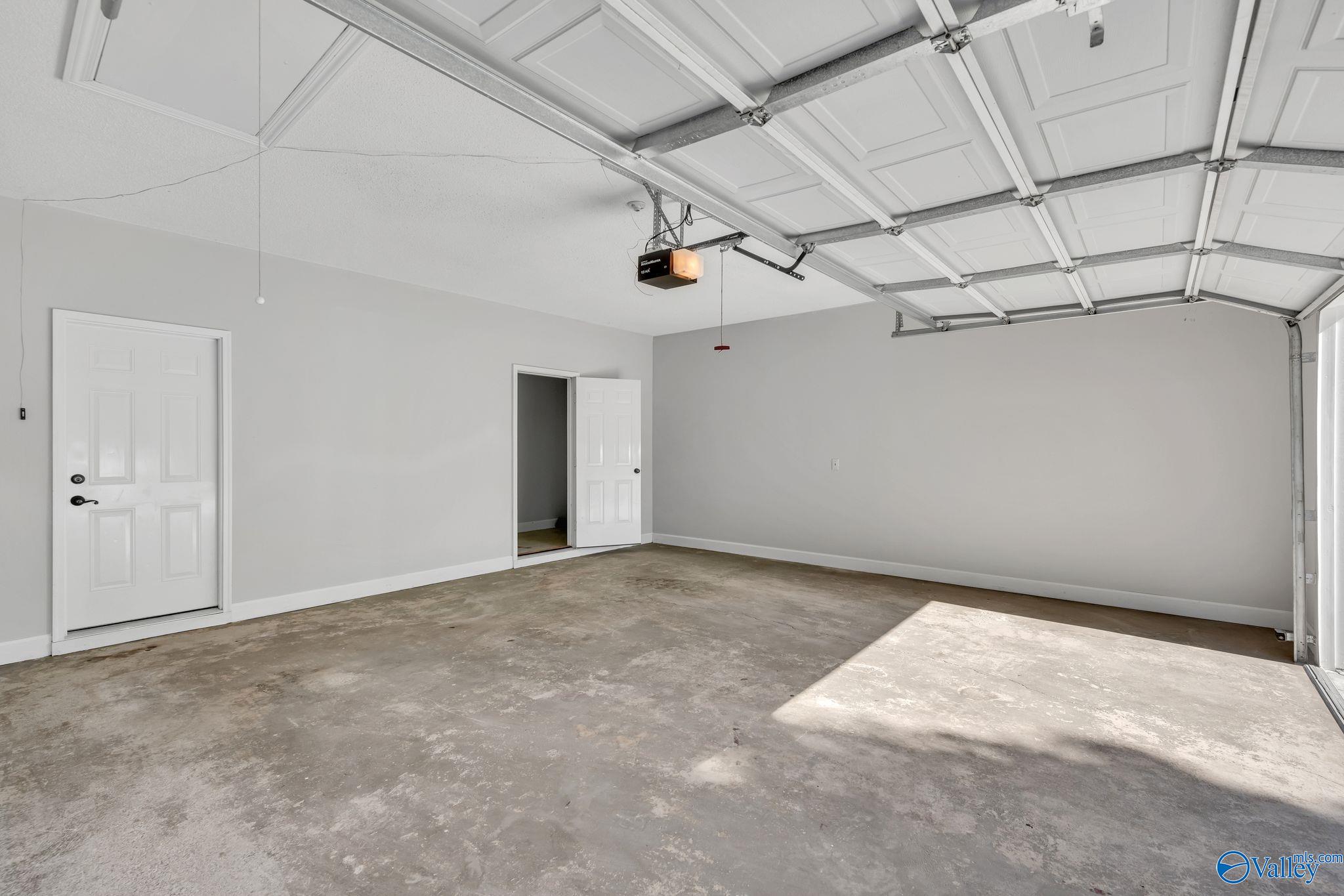 Harvest, Alabama 35749, United States, 4 Bedrooms Bedrooms, ,2 BathroomsBathrooms,Residential,Active,179811