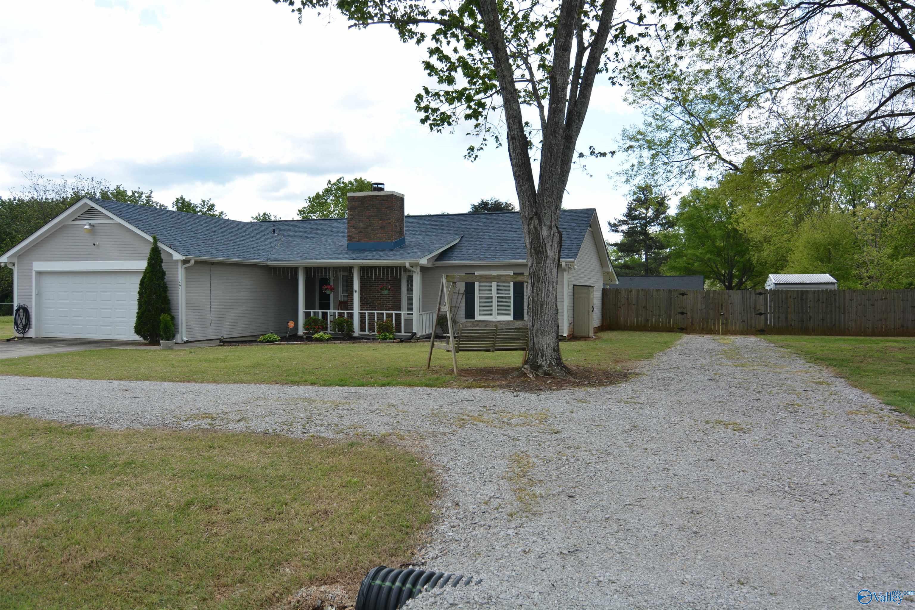 117 Molly Bette Drive, Huntsville, Alabama image 3