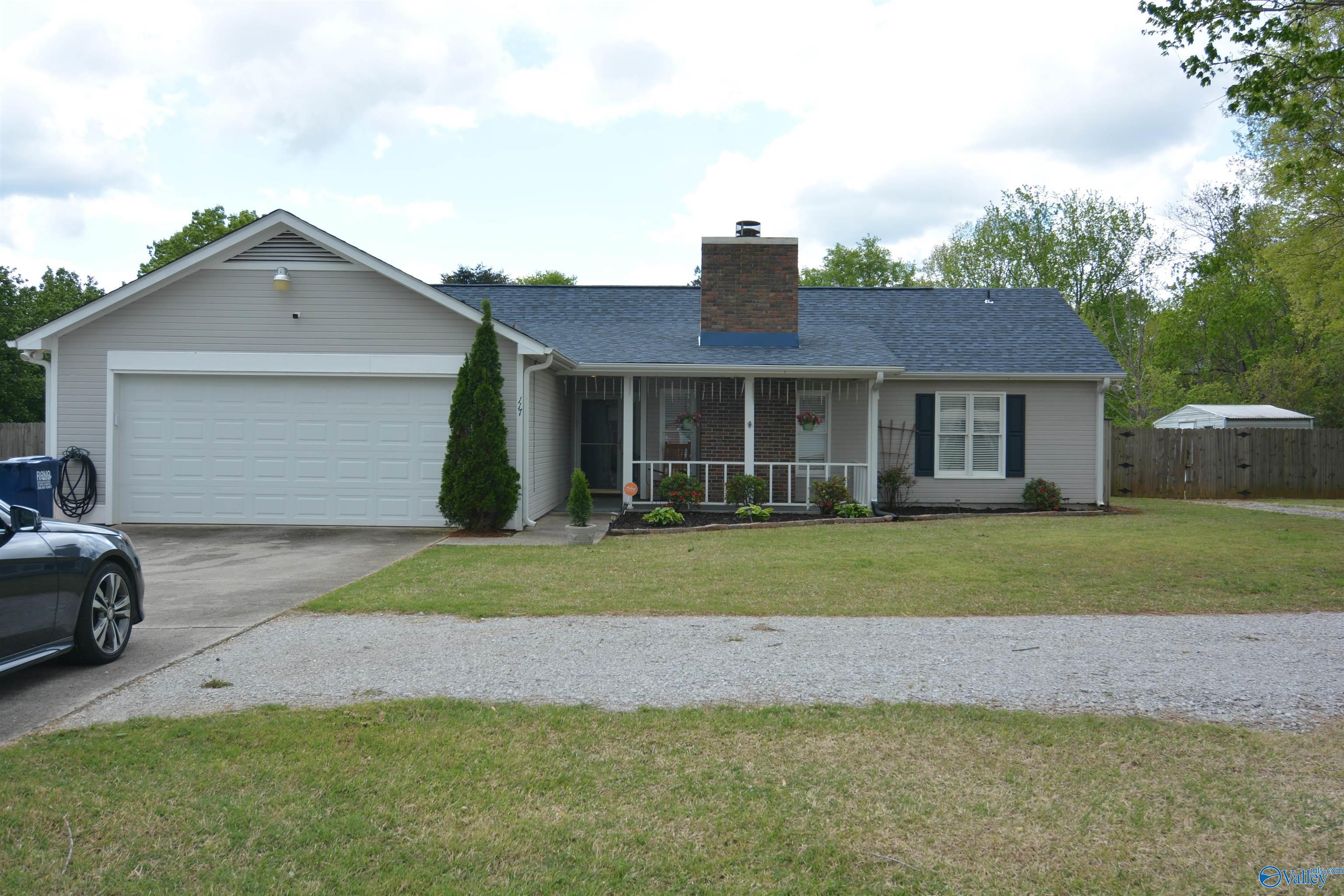 117 Molly Bette Drive, Huntsville, Alabama image 1