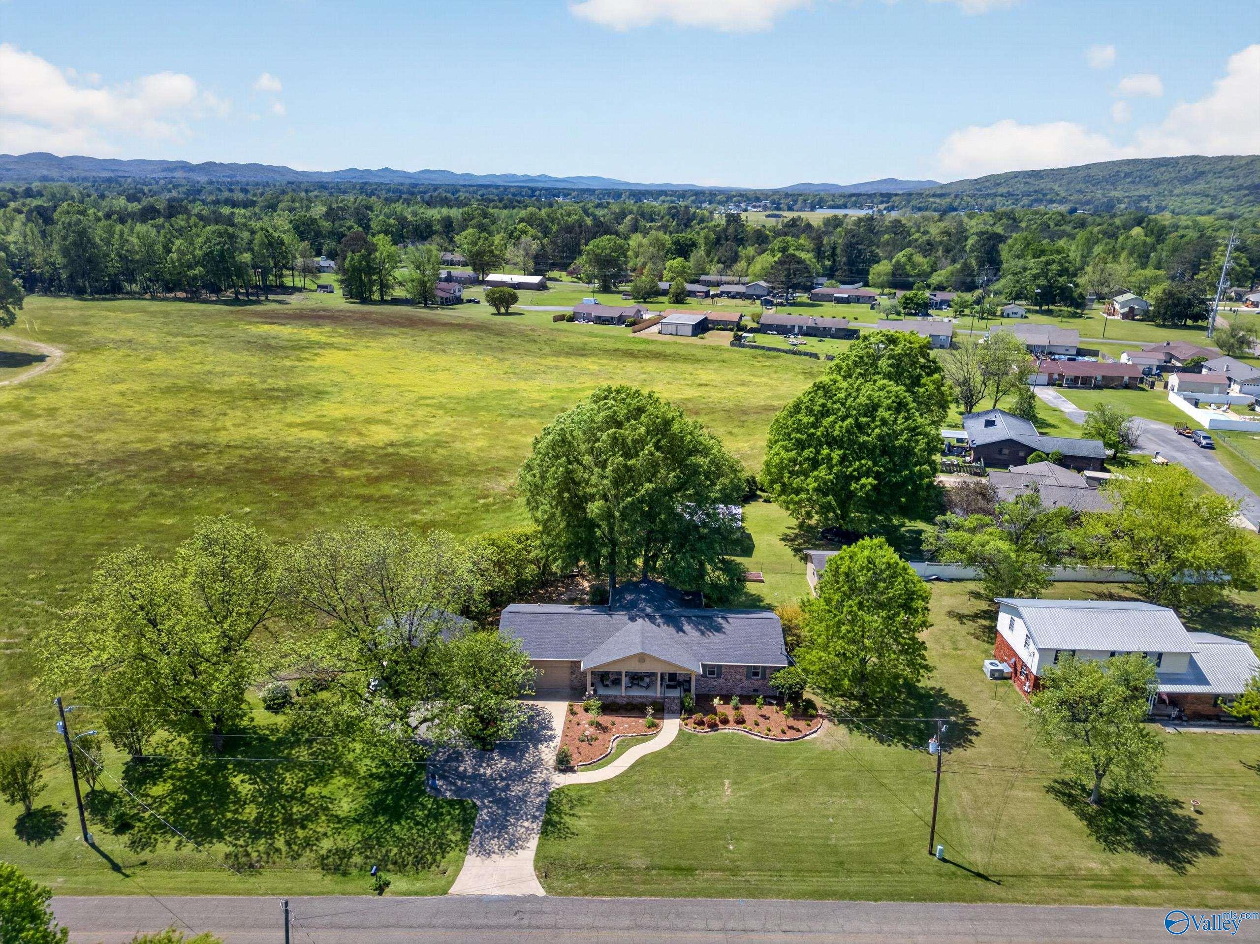 2746 Lister Ferry Road