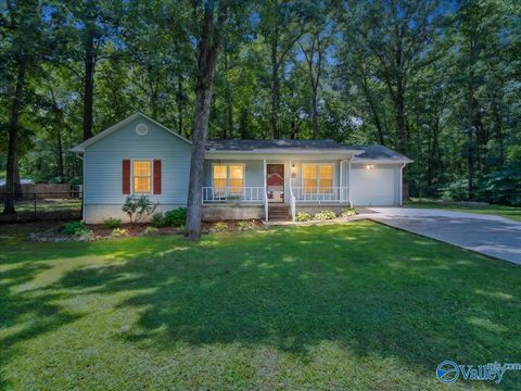 Homes For Sale - 21771 Oakland Meadows<br/> Limestone County, Athens, AL 35613