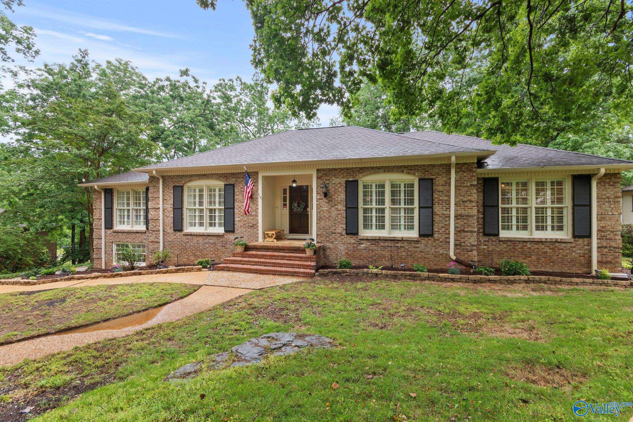 821 Baylor Drive, Huntsville, Alabama image 1