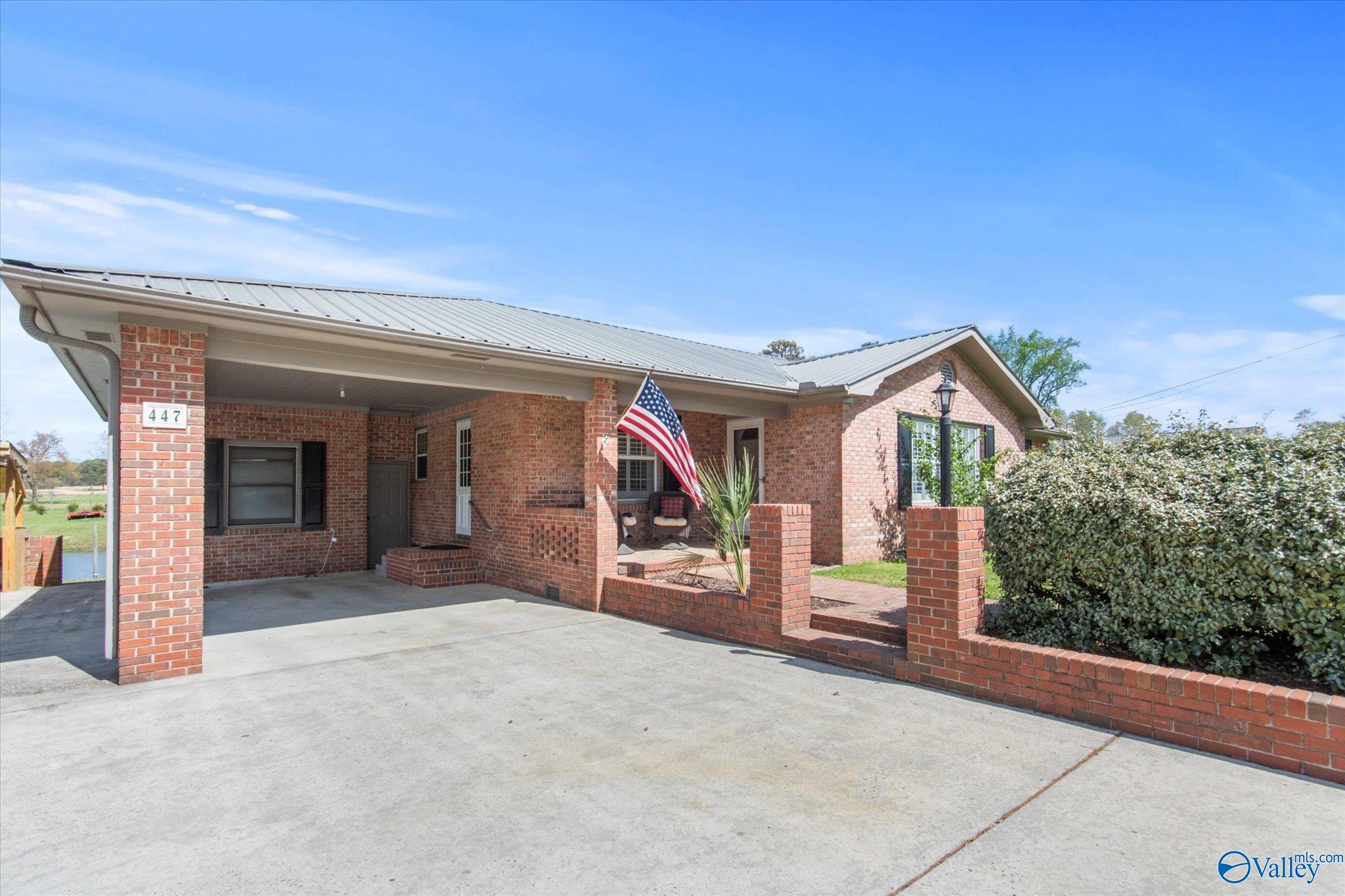 447 East Henderson Road, Boaz, Alabama image 3