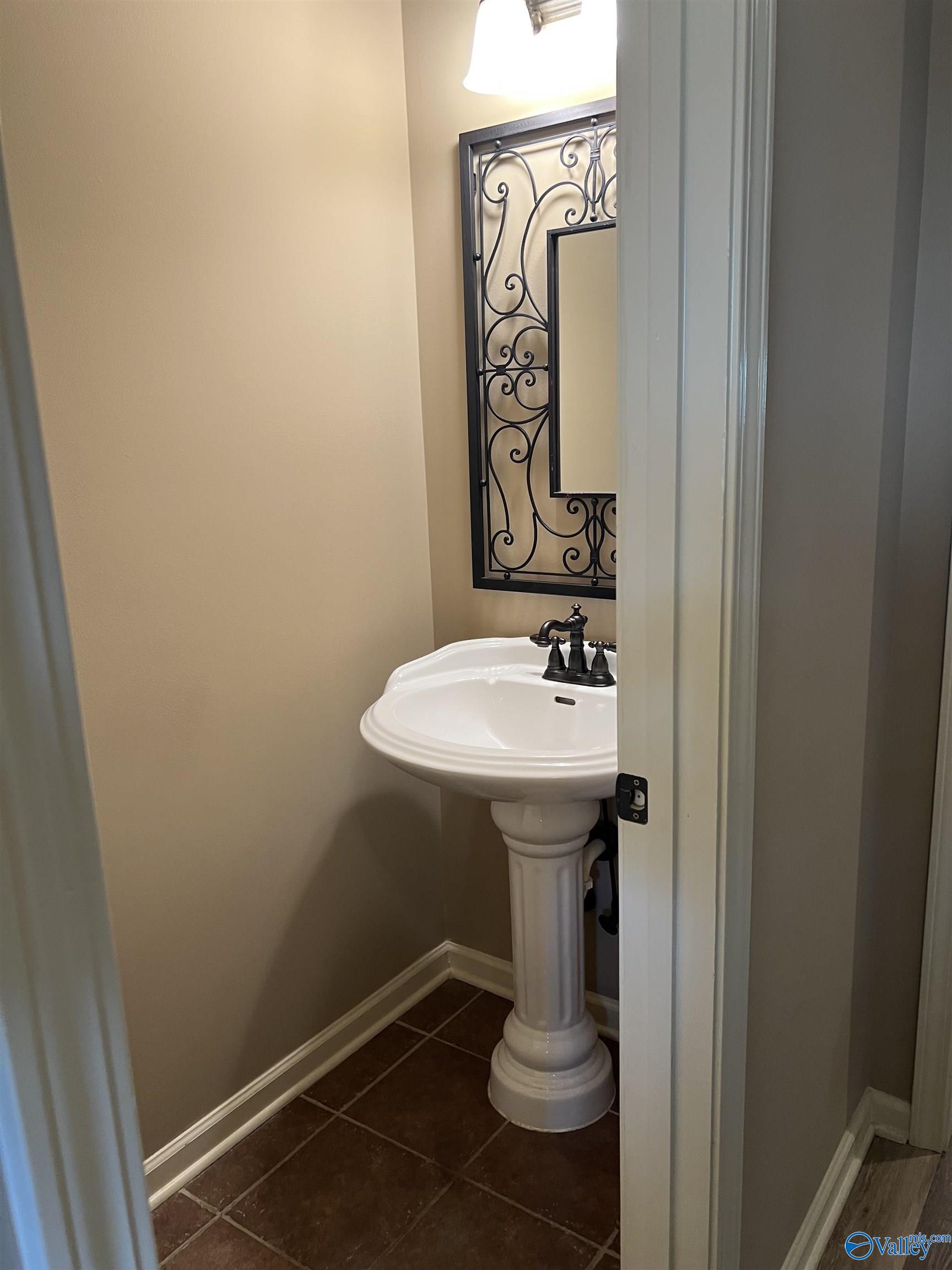 115 Windsor Hill Road, Huntsville, Alabama image 18