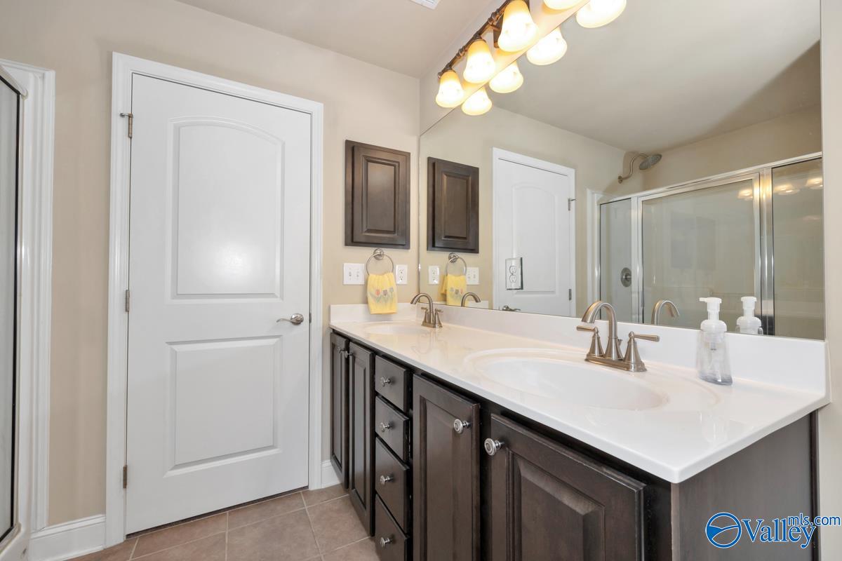 29820 Carriage Creek Circle, Harvest, Alabama image 14