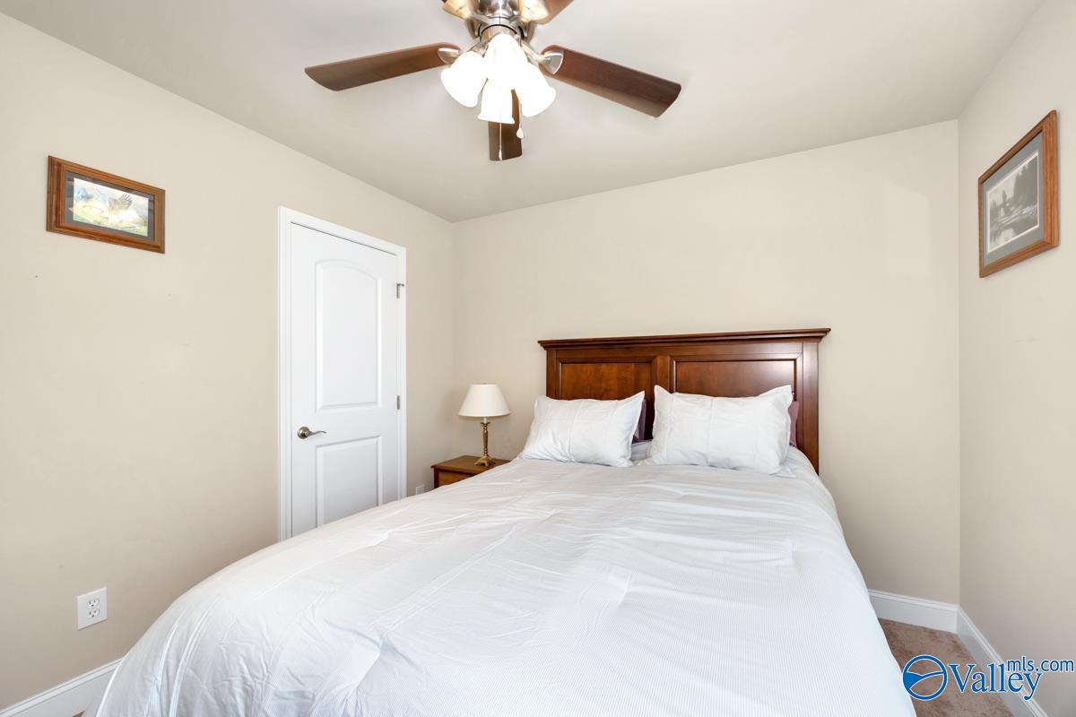 29820 Carriage Creek Circle, Harvest, Alabama image 17
