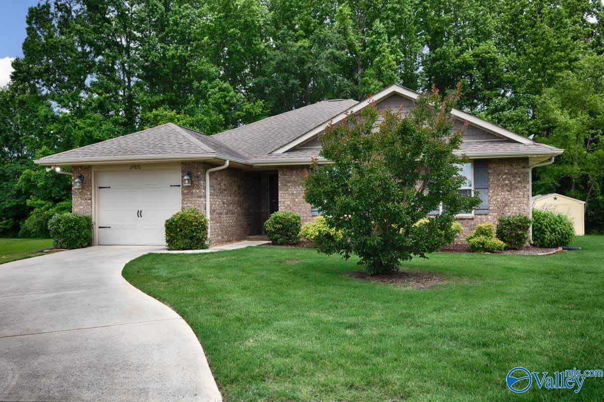 29820 Carriage Creek Circle, Harvest, Alabama image 2