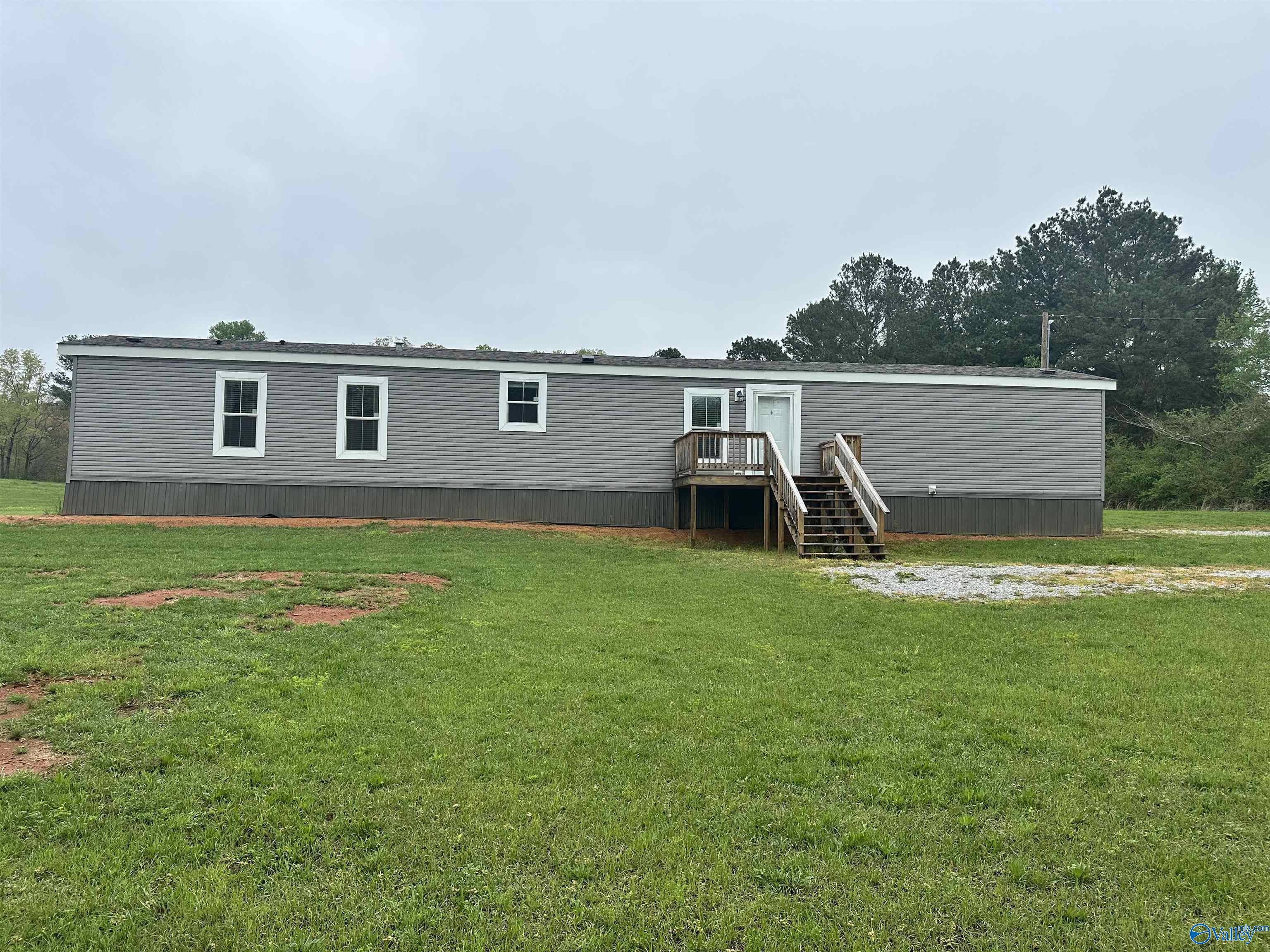 452 Jarrett Road, Hartselle, Alabama image 1