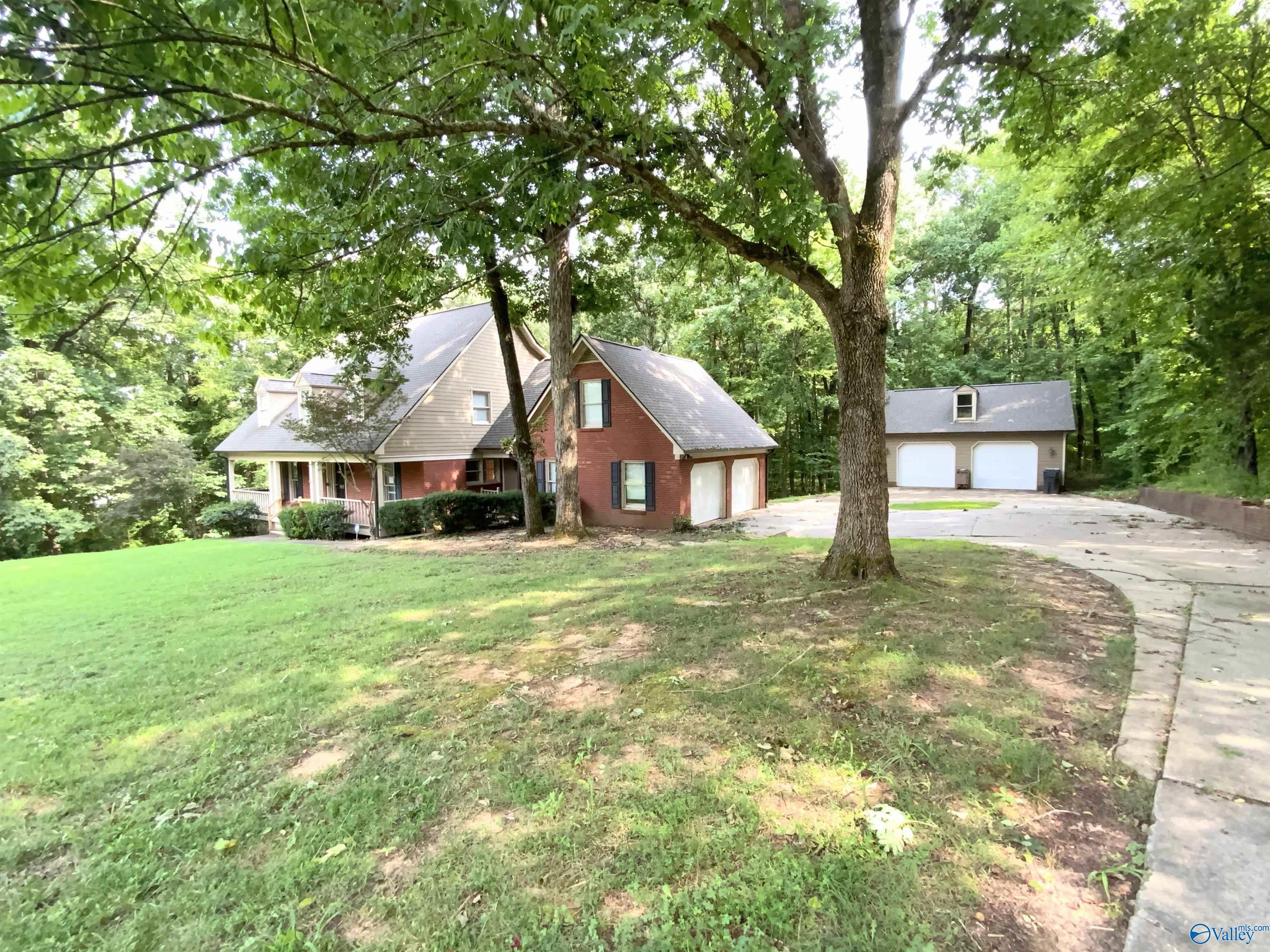 903 SW Jessie Drive
