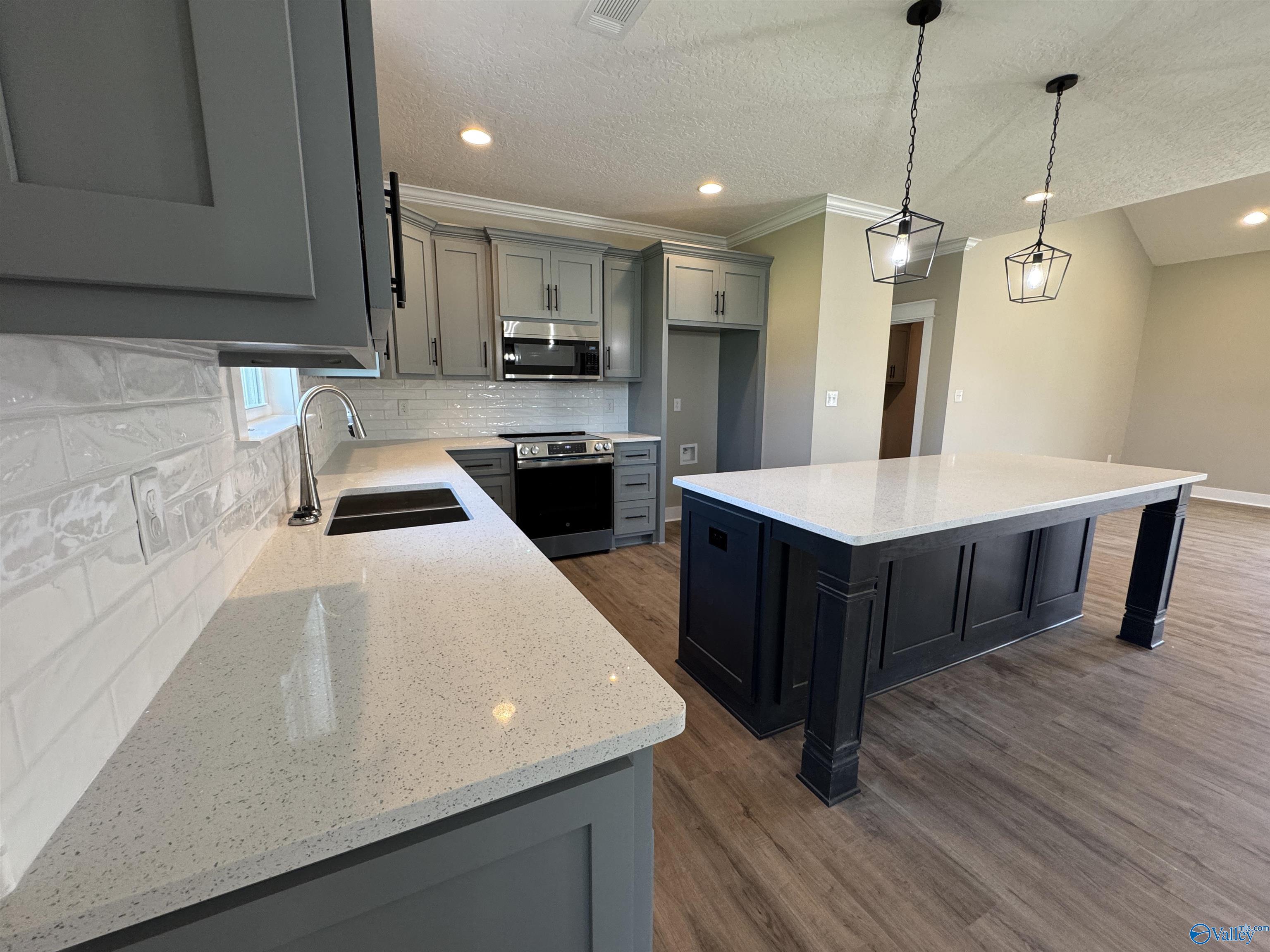 1170 Crestlake Road, Southside, Alabama image 17
