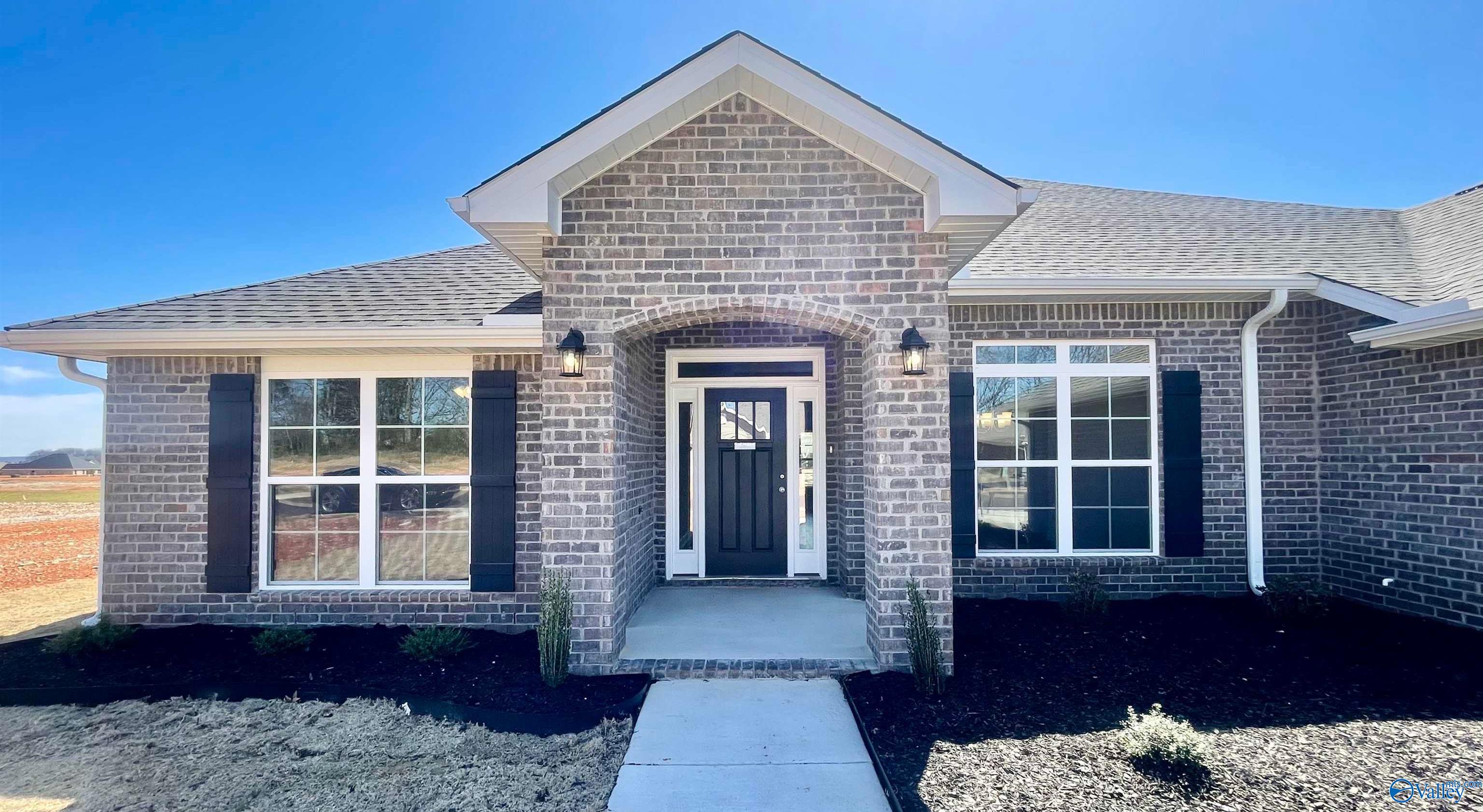 317 Carnation Avenue, Meridianville, Alabama image 1