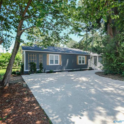 Homes For Sale - 1504 Oshaughnessy Avenue<br/> Huntsville, AL 35801