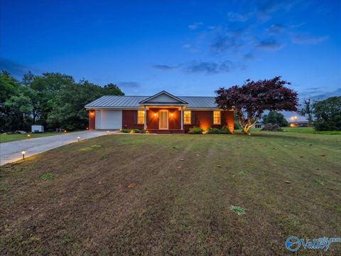 Homes For Sale - 21656 Lovell Lane<br/> Limestone County, Elkmont, AL 35620
