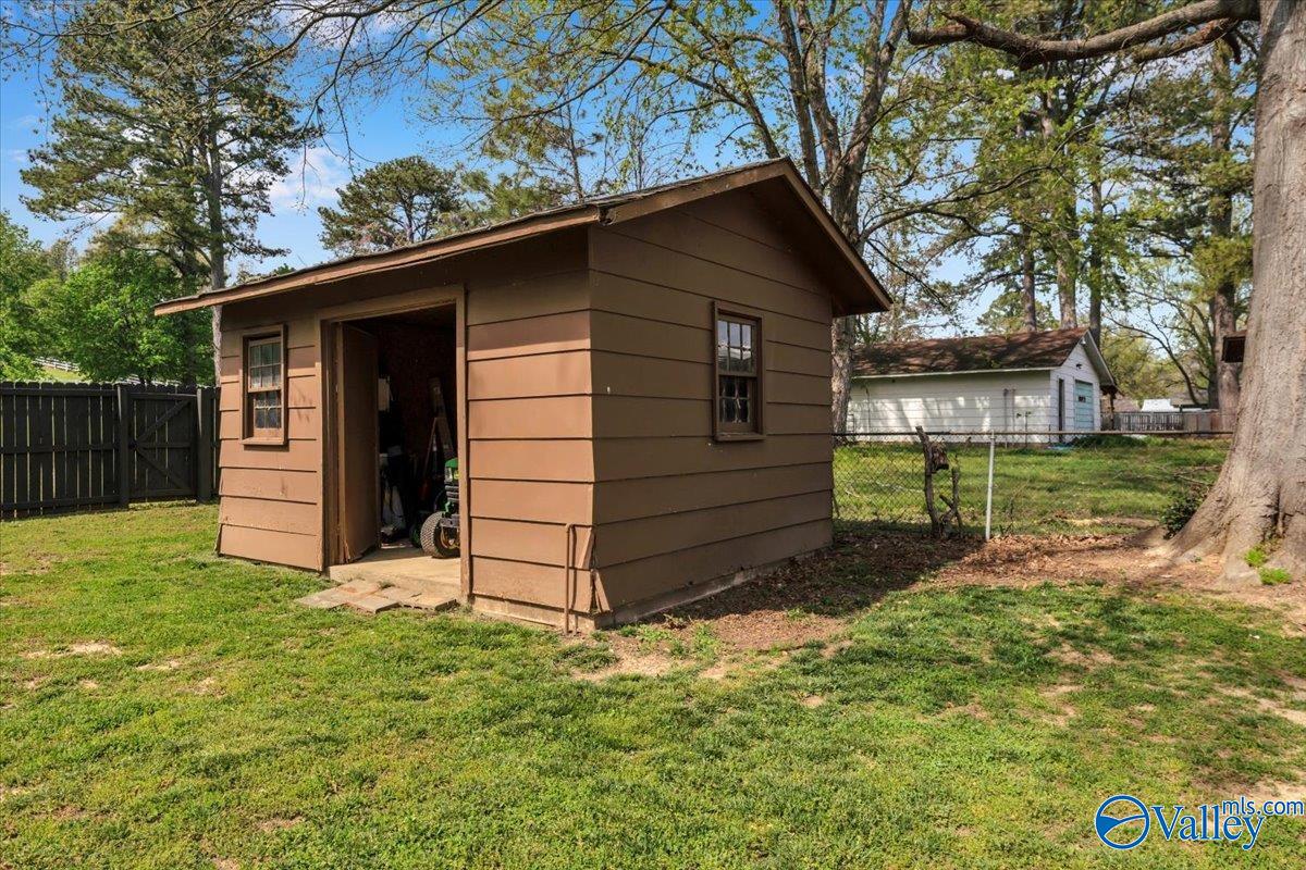 3812 Hopwood Avenue, Guntersville, Alabama image 32