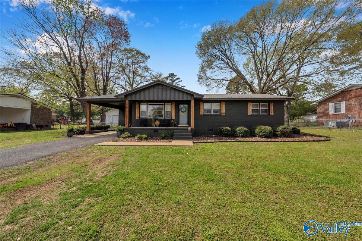 3812 Hopwood Avenue, Guntersville, Alabama image 2