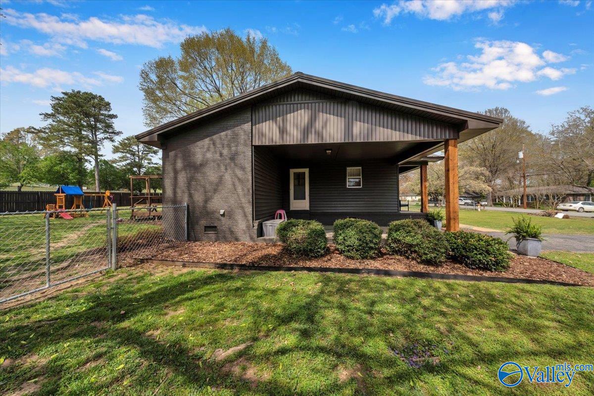 3812 Hopwood Avenue, Guntersville, Alabama image 8