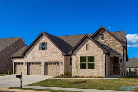 Condo For Sale - 2112 Bloomfell Bend<br/> Huntsville, AL 35802