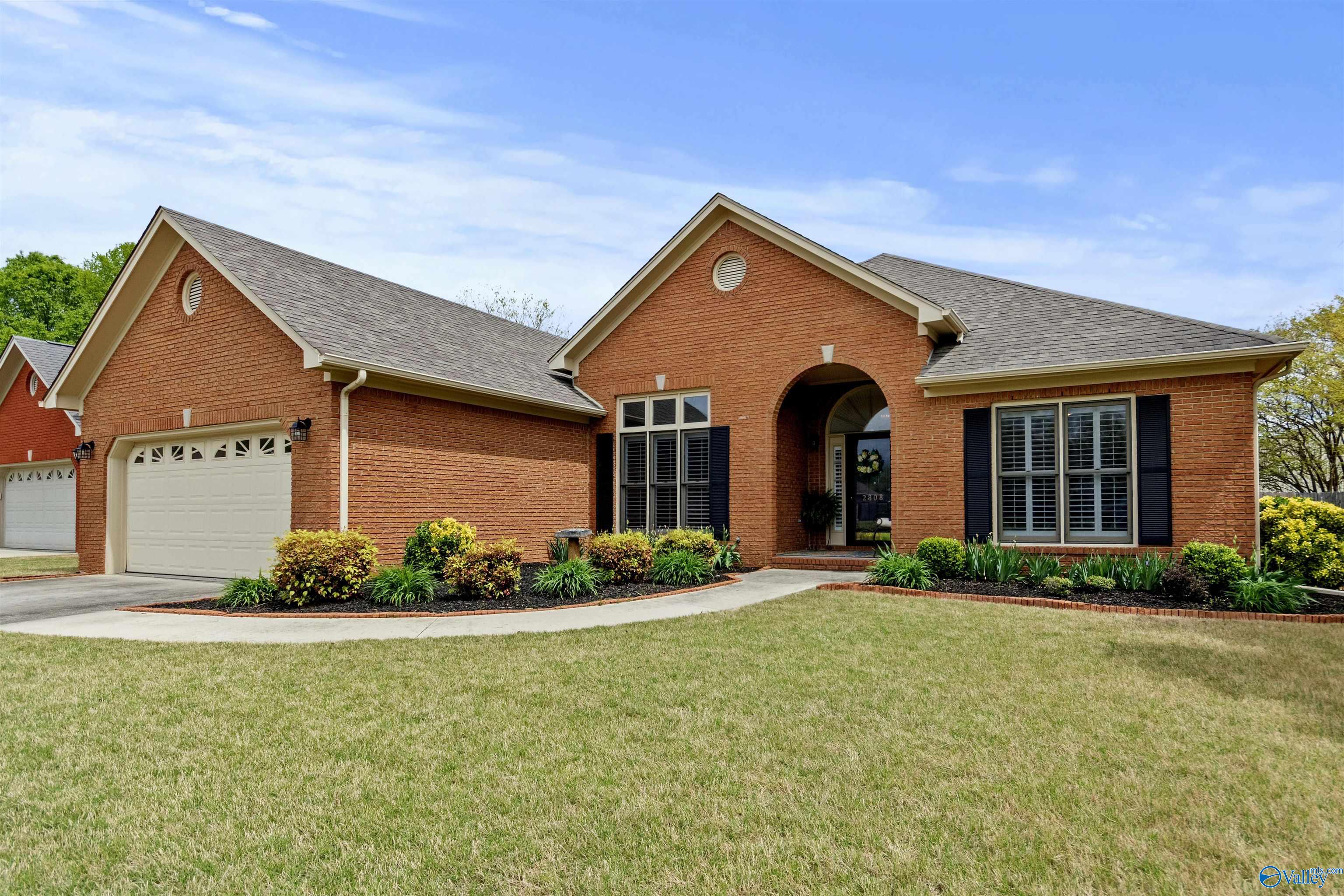 2808 Dunbarton Court, Decatur, Alabama image 3