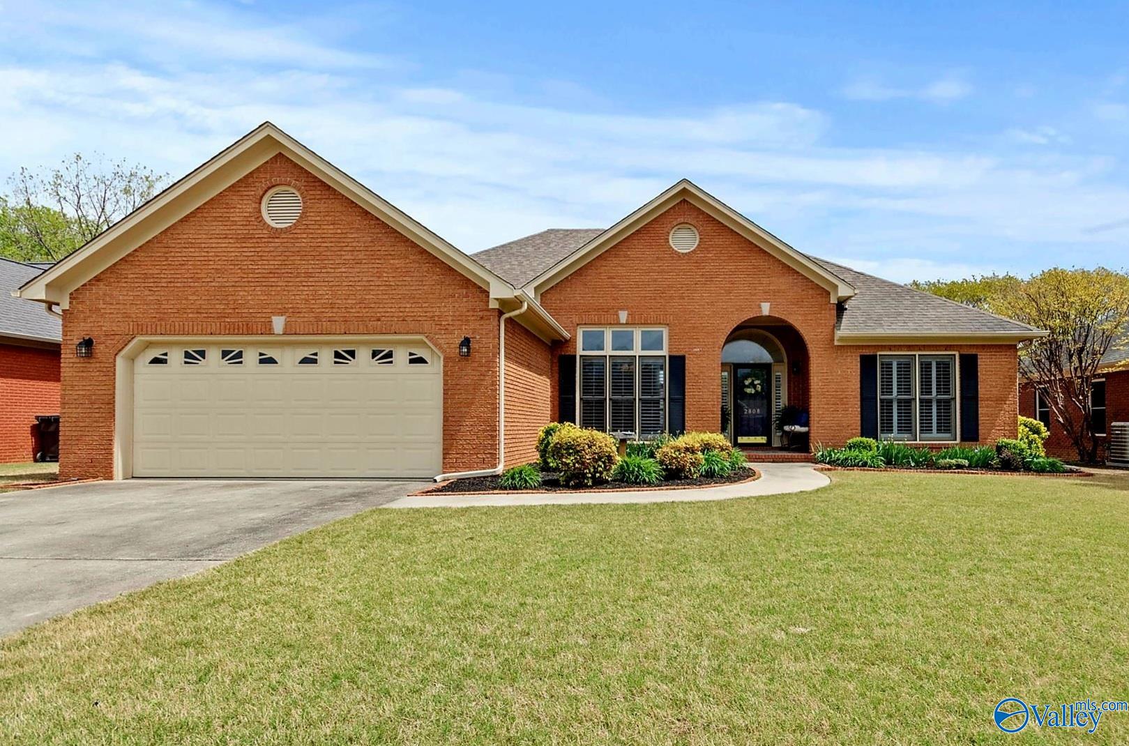 2808 Dunbarton Court, Decatur, Alabama image 1