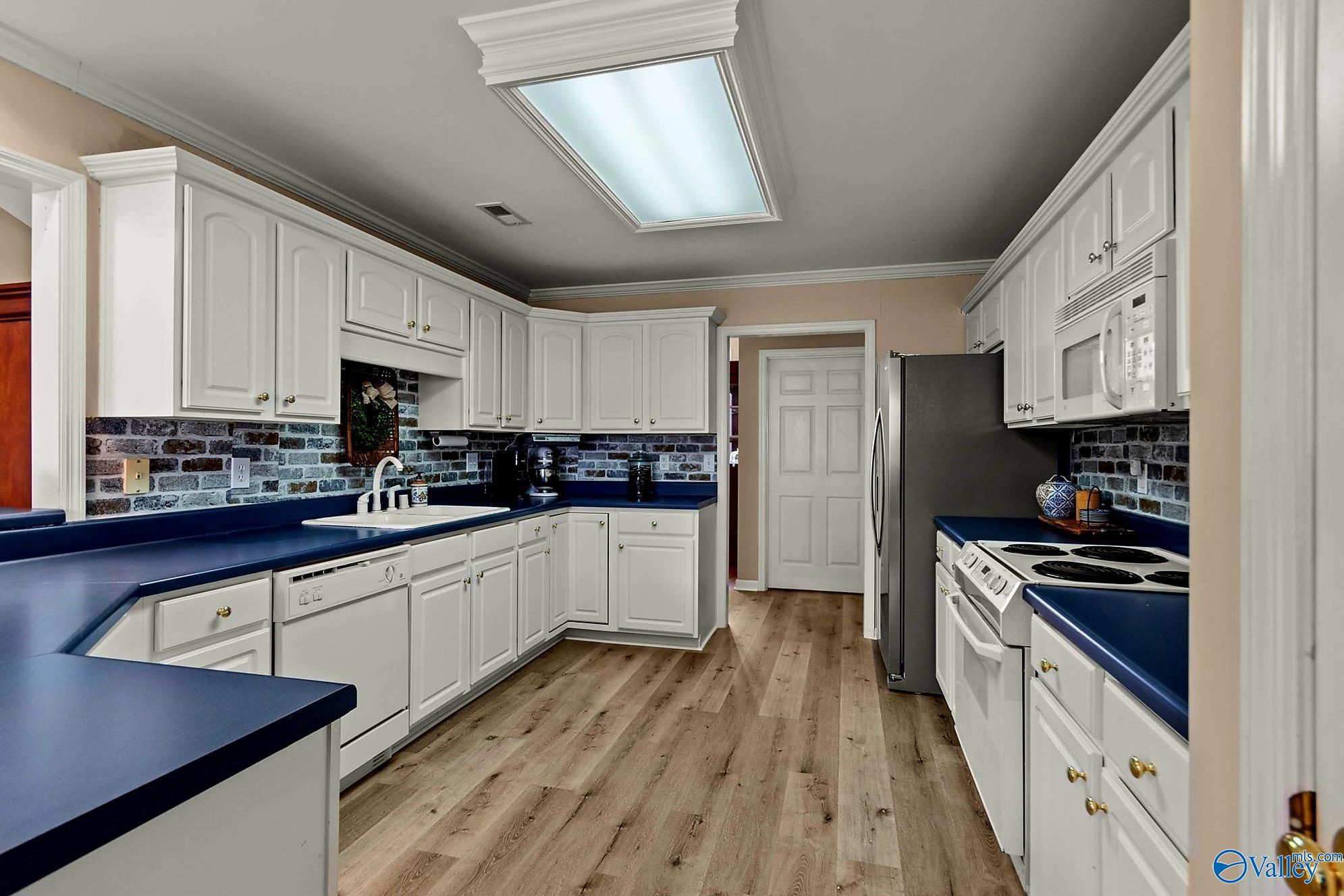 2808 Dunbarton Court, Decatur, Alabama image 21