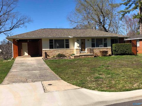Homes For Rent - 1811 Stevens Drive<br/> Huntsville, AL 35801