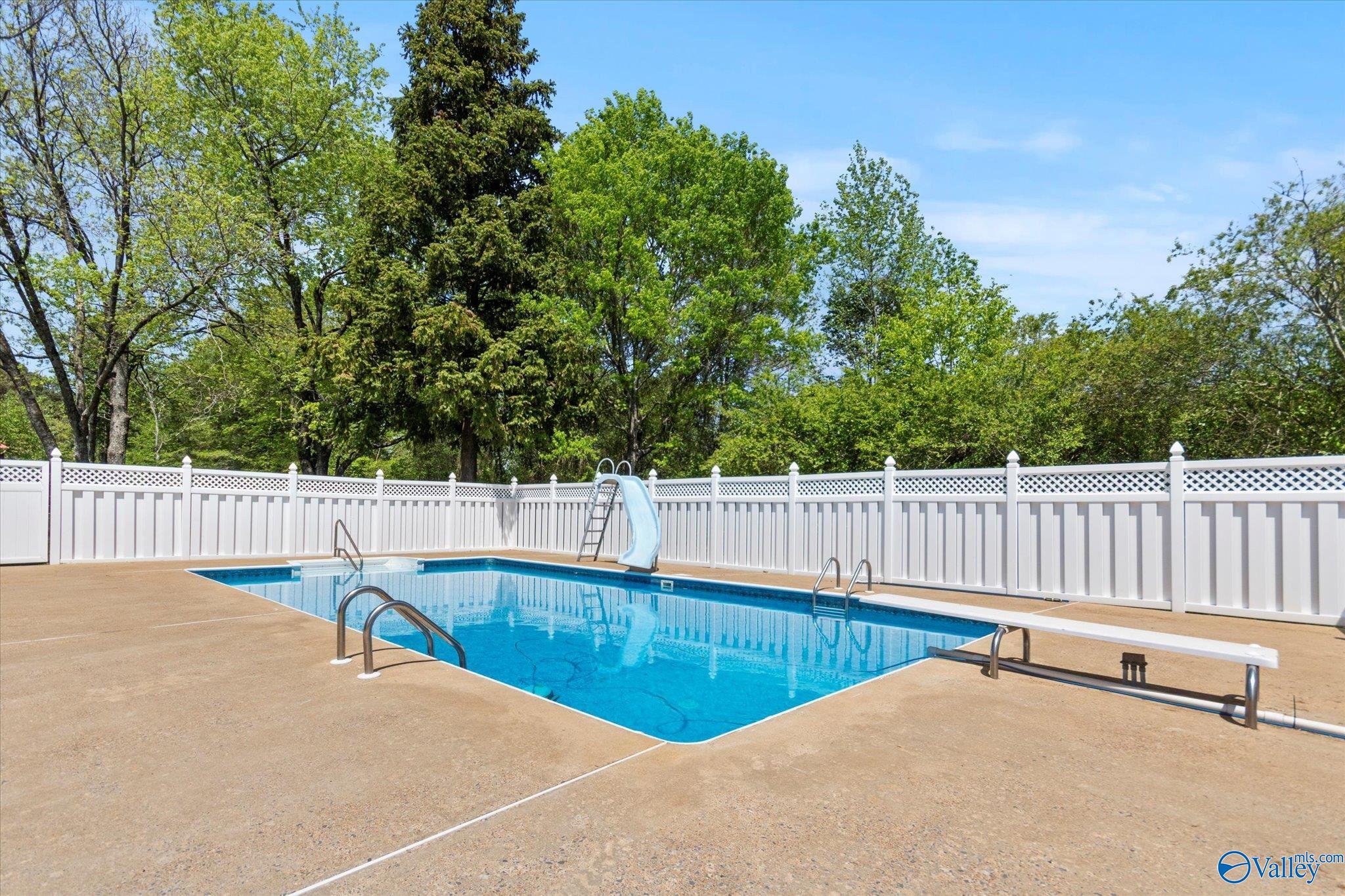 112 Ohara Dr, Albertville, Alabama image 3