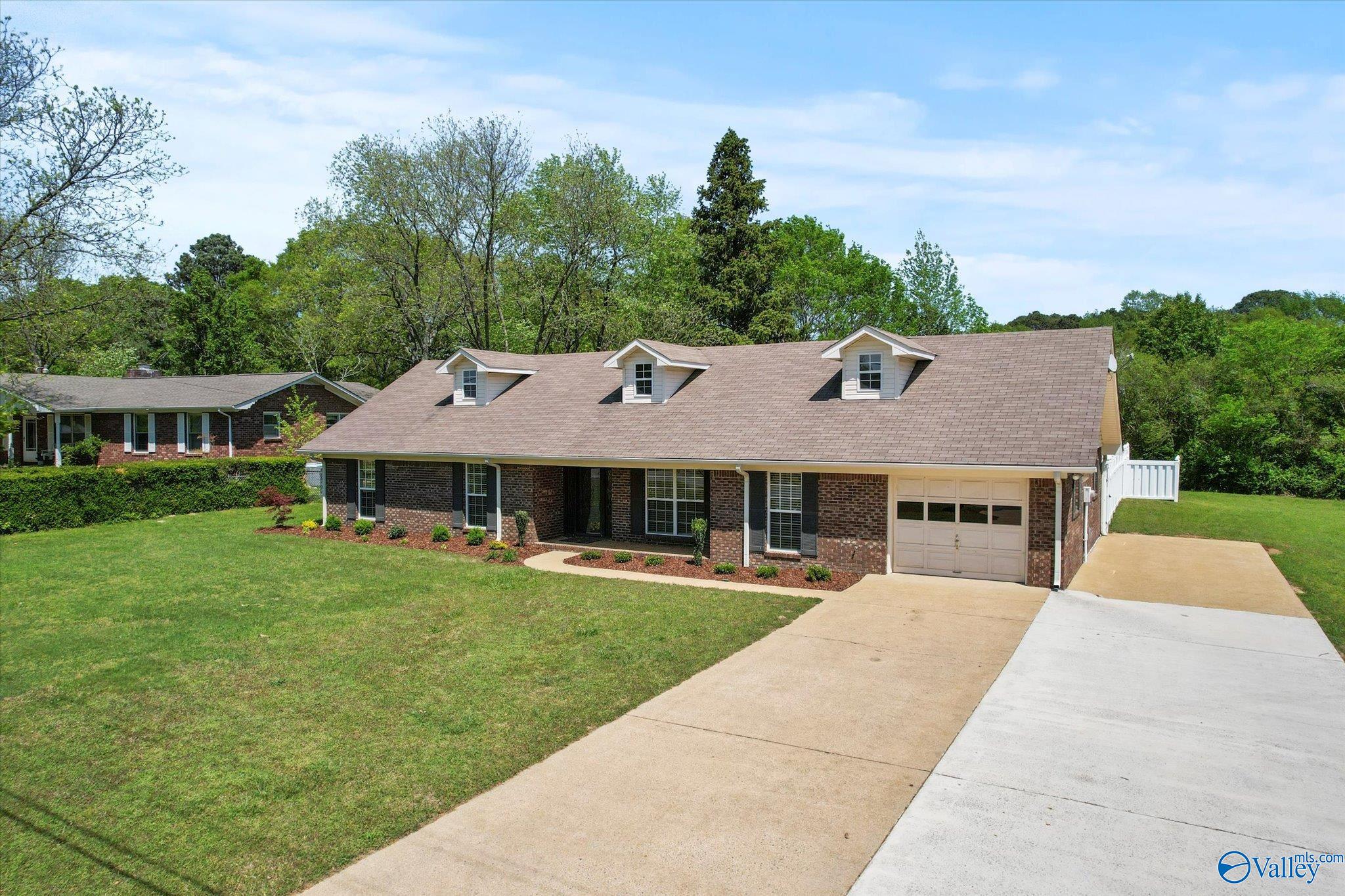 112 Ohara Dr, Albertville, Alabama image 1