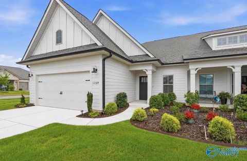 Townhouse For Sale - 12389 Whitcomb Circle<br/> Limestone County, Athens, AL 35613