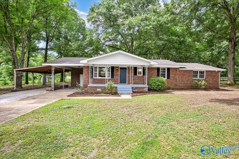 Homes For Sale - 142 Hamaker Street<br/> Decatur, AL 35603