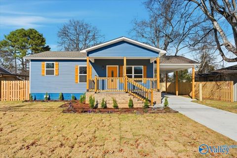 Photo of 1727 Oakwood Avenue, Huntsville, AL 35811 (MLS # 21911642)